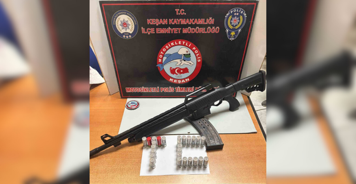 Edirne Keşan’da Halıya Sarılı Tüfek Yakalandı! Şüpheli Gözaltında