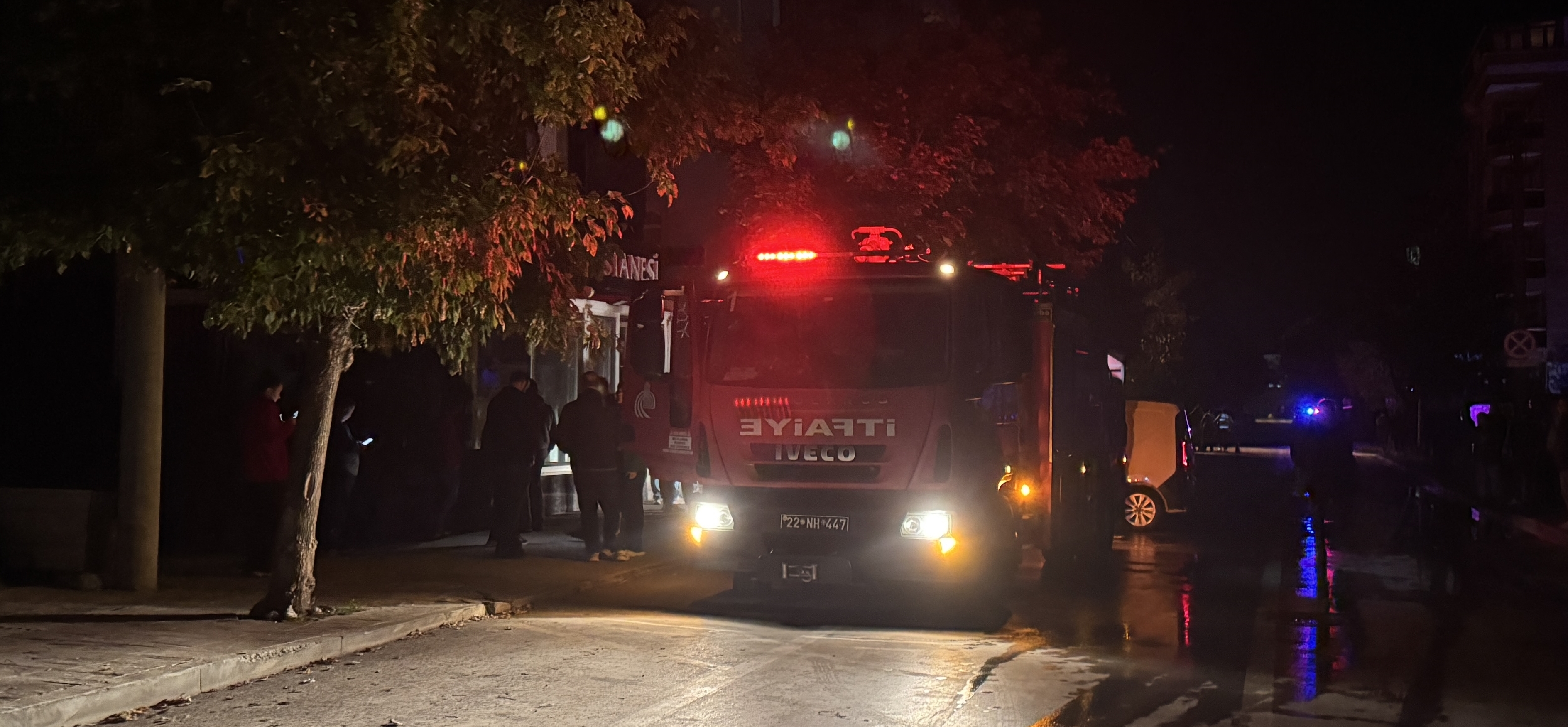 Edirne’de Pastanede Elektrik Kaynaklı Yangın Söndürüldü