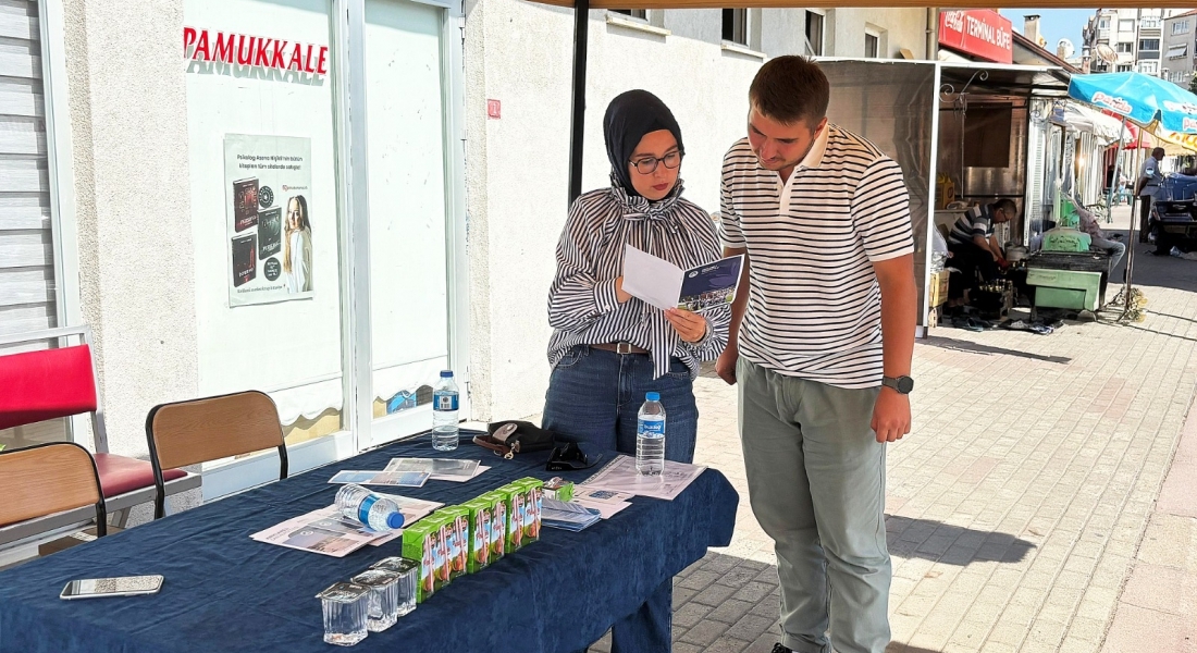 Kırklareli Üniversitesi Yeni Öğrencilerini Otogarda Karşıladı