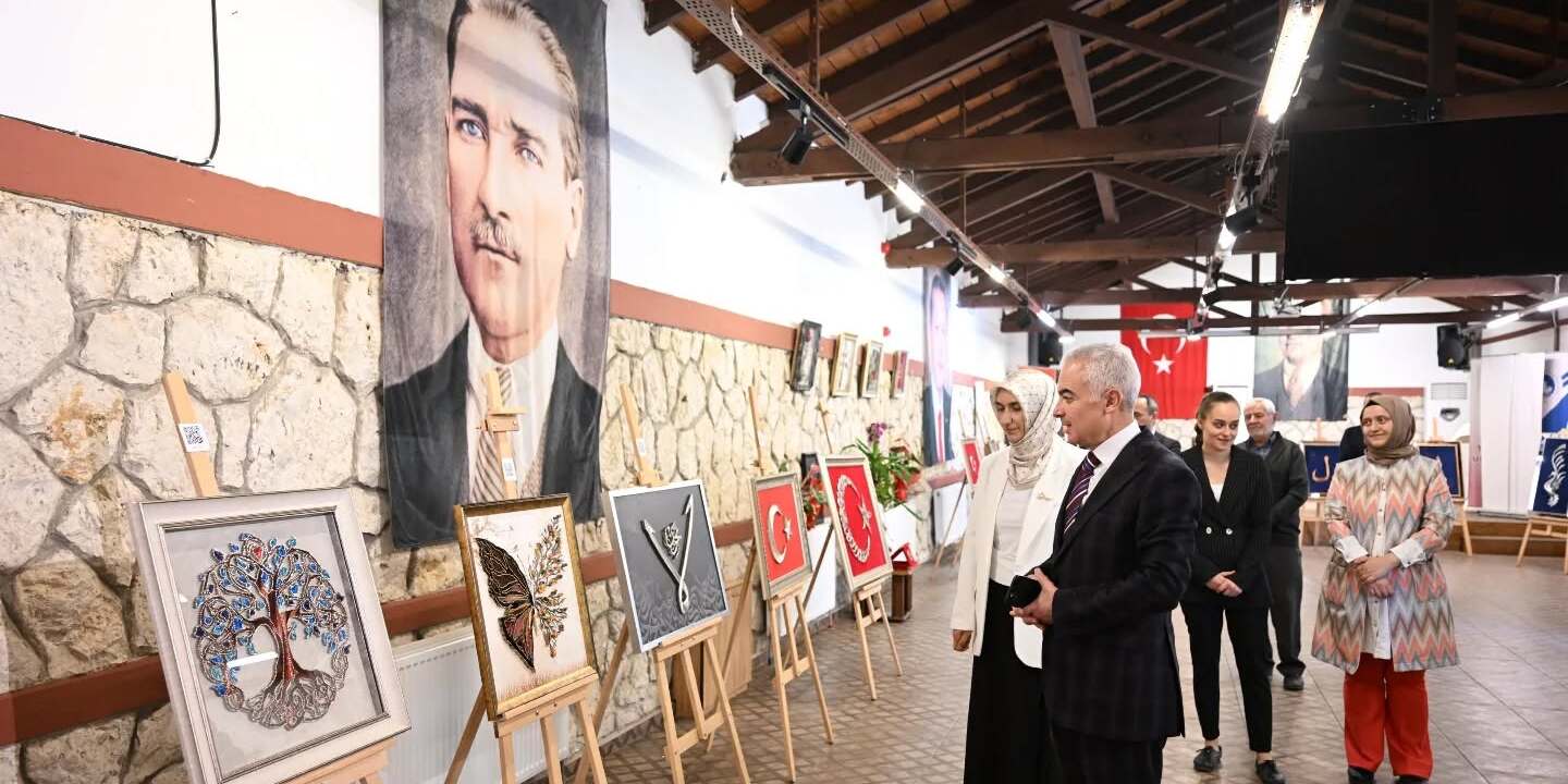 Kırklareli Valisi Uğur Turan, Çalışmaları İnceledi ve Sanat Etkinliklerine Katıldı