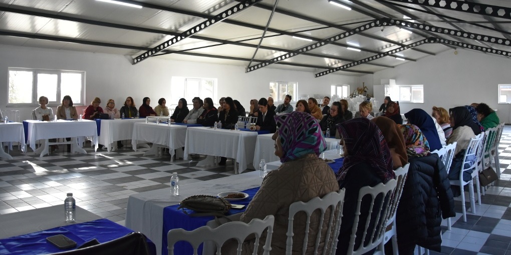 Tekirdağ Çorlu’da “Aile İçi Sağlıklı İletişim” Toplantısı Düzenlendi