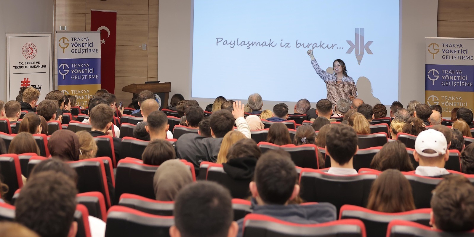 Trakya Üniversitesi’nde Trakya Yönetici Geliştirme Programı Gerçekleştirildi